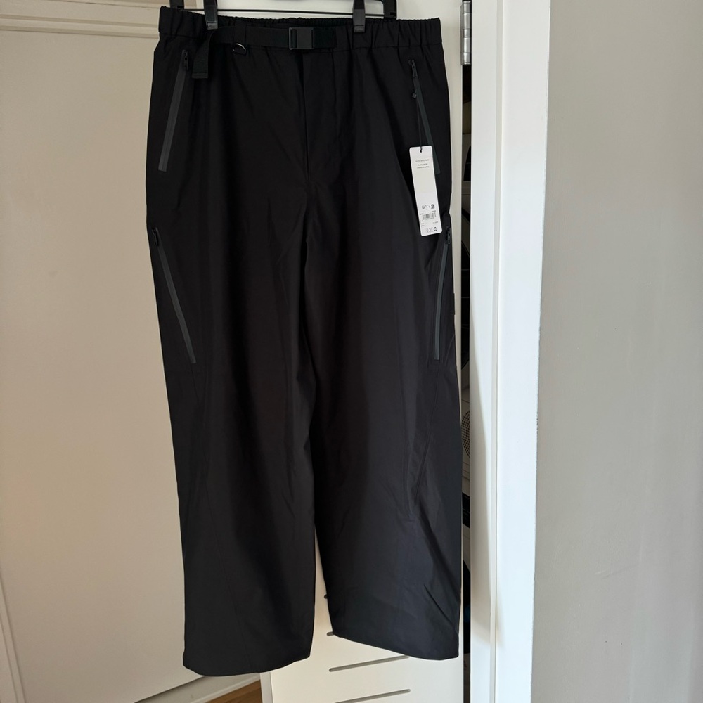 Alo Yoga Alpha Shell Pants
